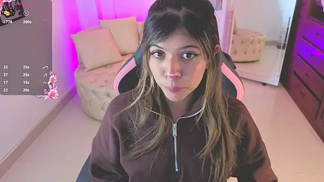 NATAASHA    online show from 11-06-25, 03:21