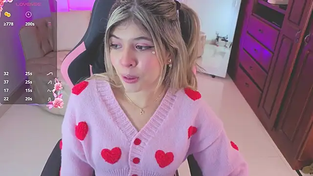 NATAASHA    online show from 01-13-26, 03:21