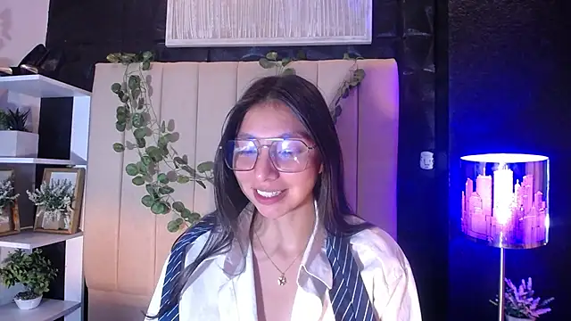 Snapshot of kendall_saenz chatting on 09-30-25, 02:34 kendall saenz online show from 09-30-25, 02:34