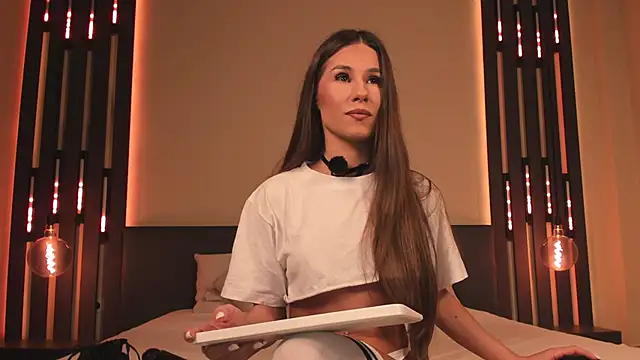 ShySara online show from 04-16-26, 06:41