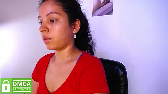 Snapshot of Mr_MrsCurie chatting on 02-28-25, 08:39 Mr MrsCurie online show from 02-28-25, 08:39