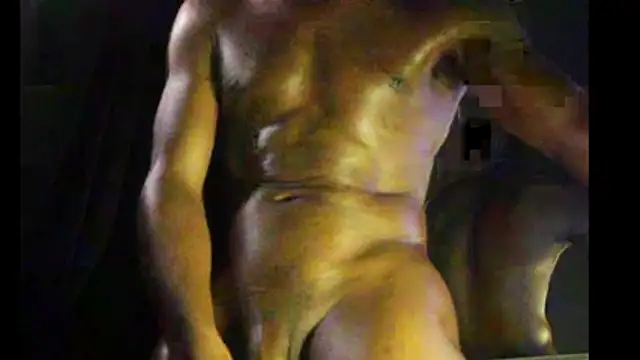 Snapshot of MrBigDiQ1 chatting on 07-11-26, 05:35 MrBigDiQ1 online show from 07-11-26, 05:35