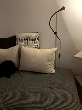 Snapshot of LizzyLush_ chatting on 10-09-25, 10:32 LizzyLush  online show from 10-09-25, 10:32