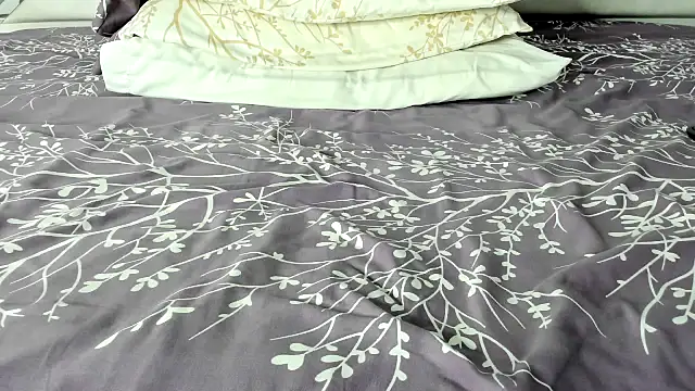 maybelline69 online show from 11-14-25, 10:02