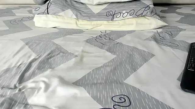 maybelline69 online show from 10-25-25, 09:15