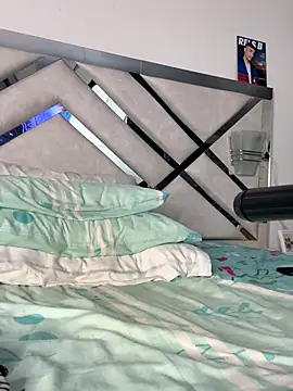 maybelline69 online show from 10-14-25, 08:26