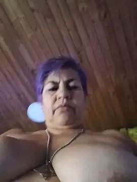 Snapshot of DirtyBIianca chatting on 05-20-26, 11:40 DirtyBIianca online show from 05-20-26, 11:40