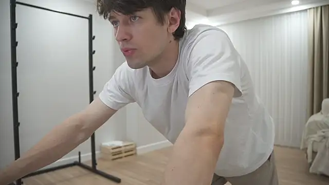 tommyjoyer online show from 11-08-25, 11:58