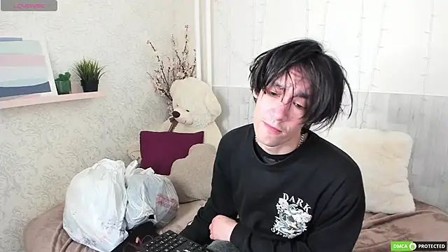 CalvinOwens online show from 09-15-25, 04:02