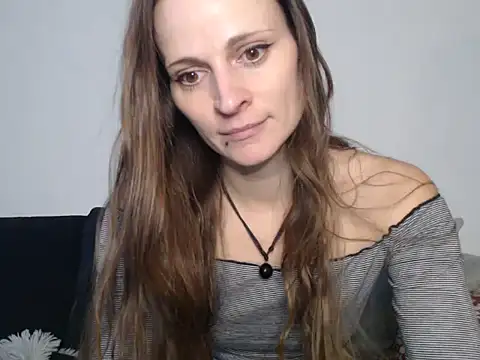 Snapshot of naikah714 chatting on 01-12-25, 04:18 naikah714 online show from 01-12-25, 04:18