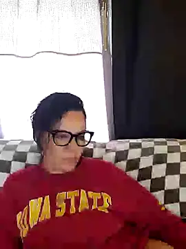 SidneyRaee online show from 03-17-25, 06:00