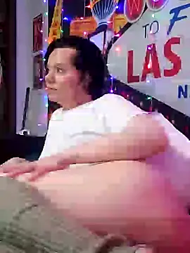 SidneyRaee online show from 02-05-25, 08:14