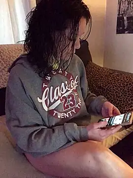 SidneyRaee online show from 10-23-25, 06:06