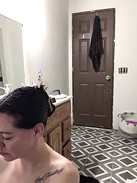 SidneyRaee online show from 09-28-25, 11:39