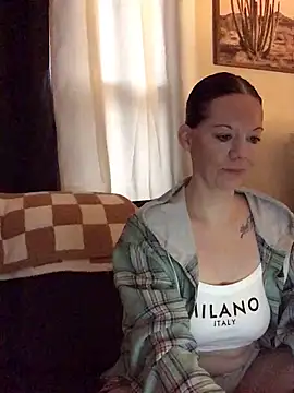 SidneyRaee online show from 02-05-26, 04:03