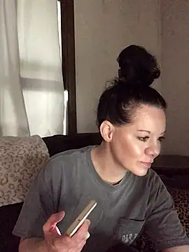 SidneyRaee online show from 04-13-26, 03:16