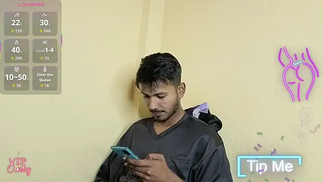 Snapshot of just_fucks chatting on 02-07-26, 07:00 just fucks online show from 02-07-26, 07:00