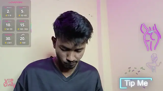 Snapshot of just_fucks chatting on 02-06-26, 07:32 just fucks online show from 02-06-26, 07:32