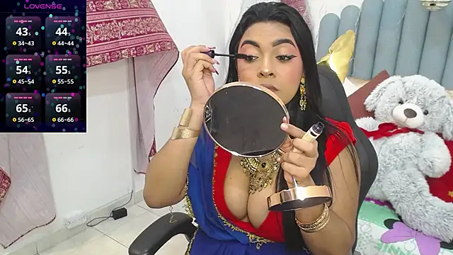 lakshmiraniii online show from 11-20-25, 11:55