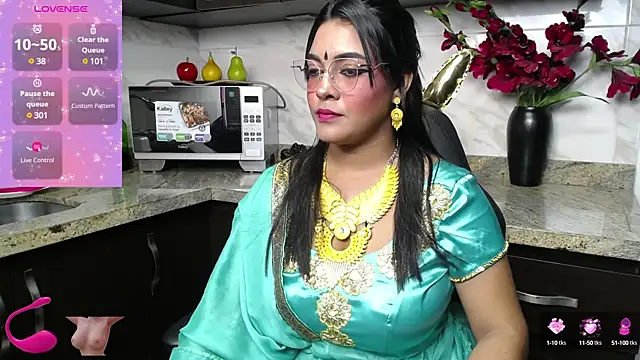 Snapshot of lakshmiraniii chatting on 02-26-25, 06:26 lakshmiraniii online show from 02-26-25, 06:26