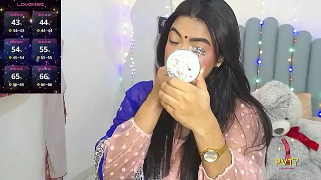 lakshmiraniii online show from 04-13-26, 11:47