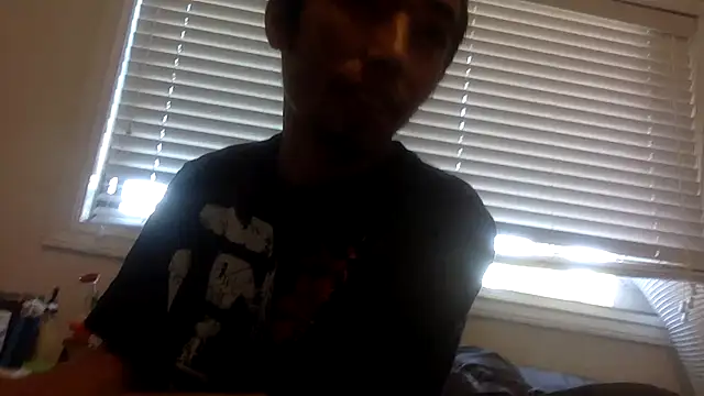 Snapshot of lilboygonewild chatting on 09-08-25, 10:53 lilboygonewild online show from 09-08-25, 10:53