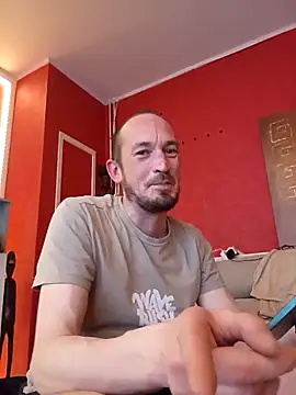 Snapshot of Denislamalice34 chatting on 02-23-26, 08:42 Denislamalice34 online show from 02-23-26, 08:42