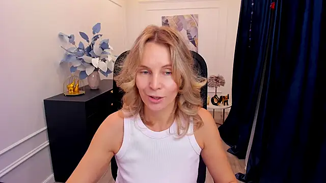 Sinty Devis online show from 11-21-25, 11:20