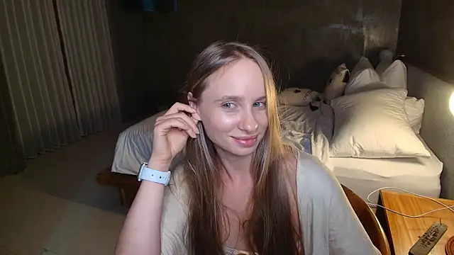 Snapshot of Mad1en chatting on 07-04-26, 03:38 Mad1en online show from 07-04-26, 03:38