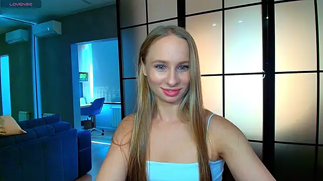 Snapshot of Mad1en chatting on 05-15-26, 03:26 Mad1en online show from 05-15-26, 03:26