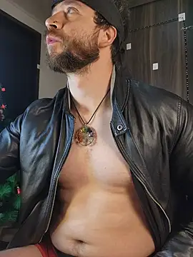 just maxii online show from 12-17-25, 11:54