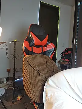 just maxii online show from 04-04-26, 09:21