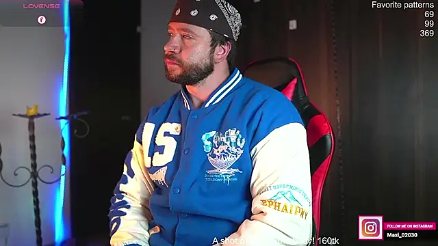 Snapshot of just_maxii chatting on 02-17-26, 10:29 just maxii online show from 02-17-26, 10:29