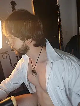 Snapshot of just_maxii chatting on 10-29-25, 11:36 just maxii online show from 10-29-25, 11:36