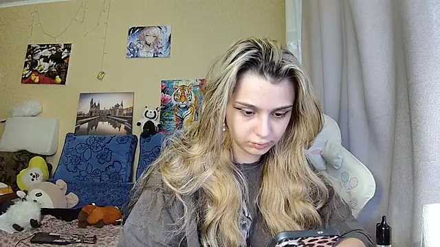 Bunnykiss69 online show from 07-21-26, 04:41