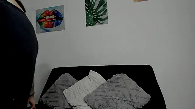 kassandra james online show from 09-08-25, 07:02