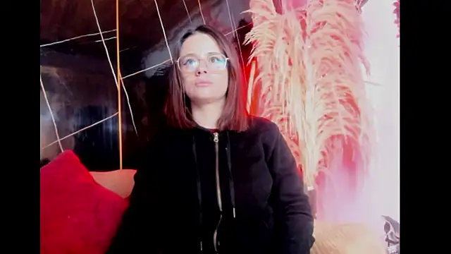 kassandra james online show from 02-24-26, 01:01