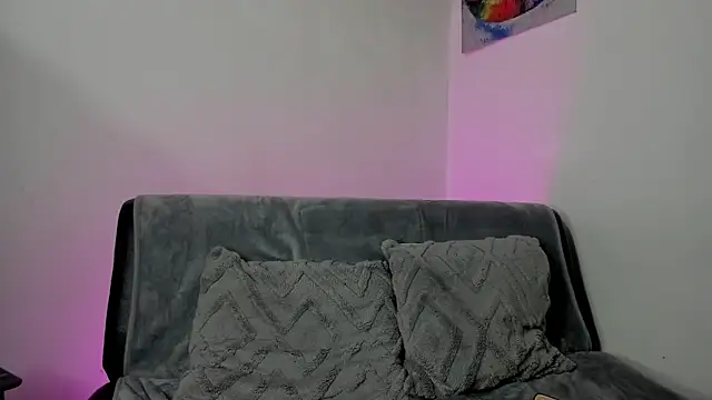 kassandra james online show from 10-09-25, 11:44