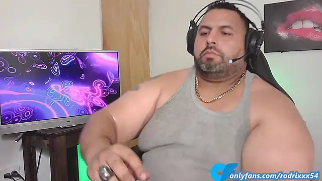 Snapshot of rodrix54 chatting on 01-15-25, 01:12 rodrix54 online show from 01-15-25, 01:12