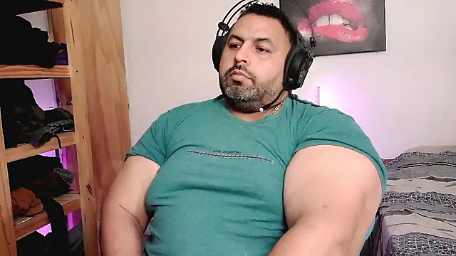 Snapshot of rodrix54 chatting on 11-30-25, 10:32 rodrix54 online show from 11-30-25, 10:32