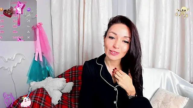 jessica tiny online show from 11-15-25, 01:20