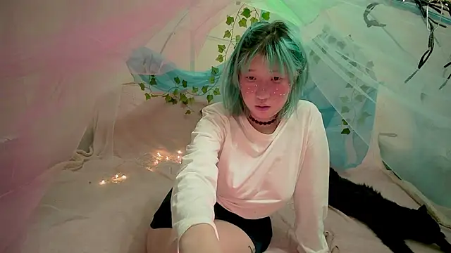 Akemilun online show from 10-26-25, 06:41