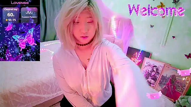 Akemilun online show from 03-15-26, 05:42