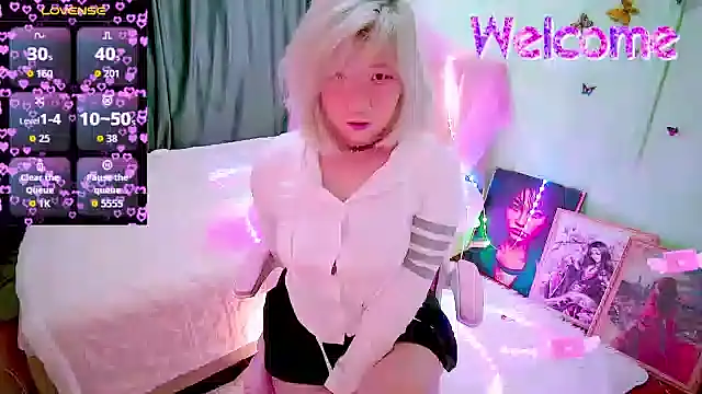 Akemilun online show from 03-20-26, 04:52