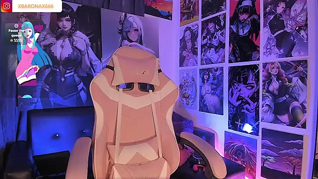 LanaKyutt online show from 12-19-25, 02:08