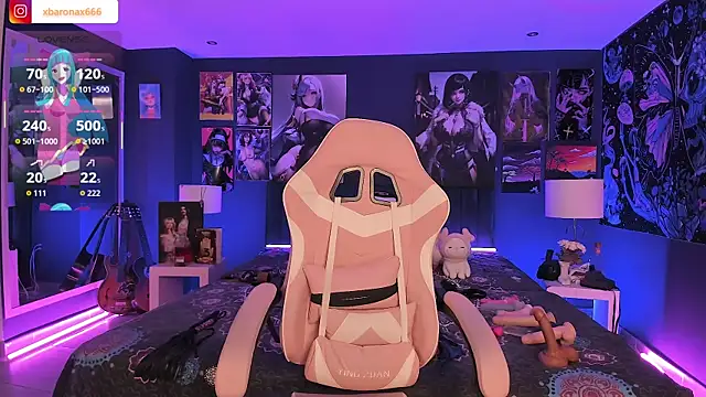 LanaKyutt online show from 10-28-25, 01:32