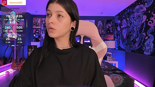 LanaKyutt online show from 09-18-25, 10:35