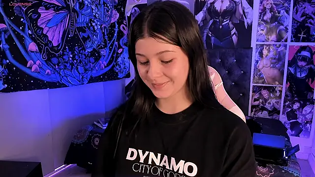 Snapshot of LanaKyutt chatting on 07-16-26, 02:30 LanaKyutt online show from 07-16-26, 02:30