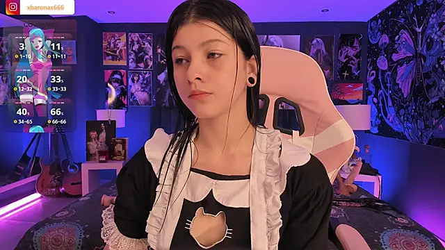 LanaKyutt online show from 10-12-25, 01:45