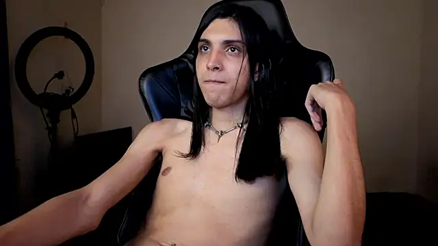Snapshot of angelitofemboy chatting on 05-23-26, 08:13 angelitofemboy online show from 05-23-26, 08:13